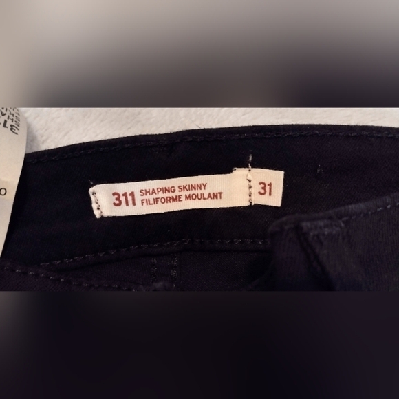 NWT  Levi 311 Shaping Skinny Jeans 31 × 30 Size 30 Tummy Slimming Mid Rise - Picture 10 of 10